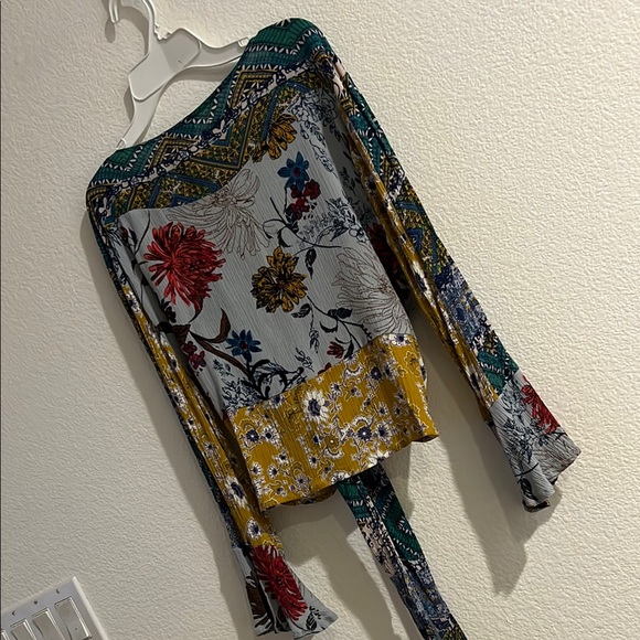 Umgee Relaxed Red and Yellow Tie Front Blouse - Picture 2 of 3